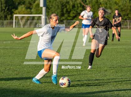 Thumbnail 1 in Hamilton Southeastern @ Noblesville photogallery.