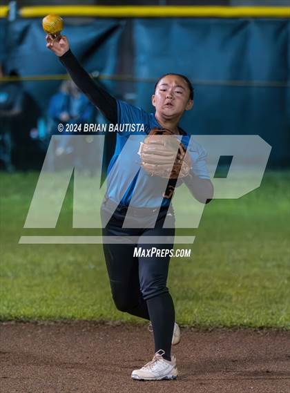 Thumbnail 3 in Mililani @ Kapolei (OIA Division 1 Final) photogallery.