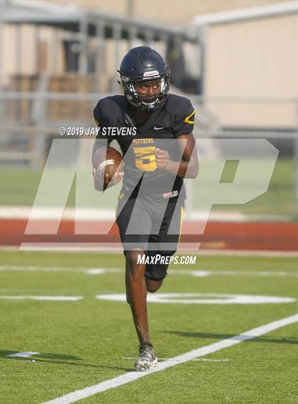 Thumbnail 3 in Klein Collins v Klein Oak photogallery.
