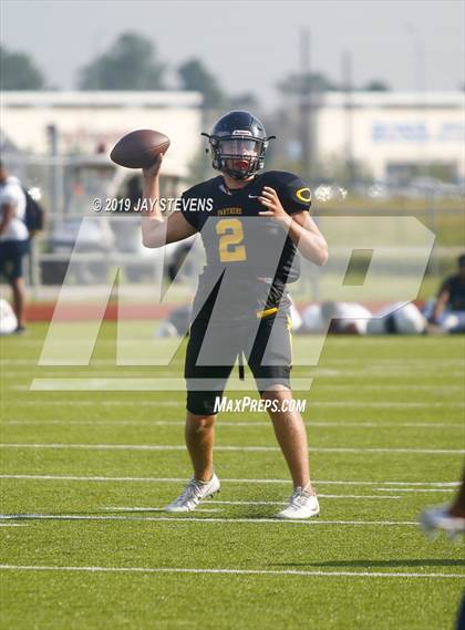 Thumbnail 3 in Klein Collins v Klein Oak photogallery.