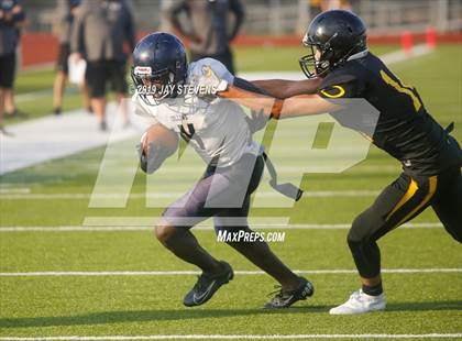 Thumbnail 3 in Klein Collins v Klein Oak photogallery.