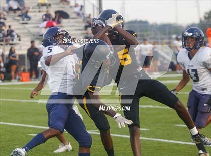 Thumbnail 2 in Klein Collins v Klein Oak photogallery.