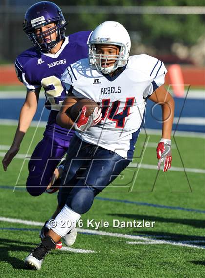 Thumbnail 2 in Chisholm Trail vs Richland Navy photogallery.