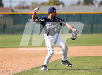 Thumbnail 1 in Millikan @ Pacifica photogallery.