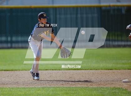 Thumbnail 1 in Millikan @ Pacifica photogallery.