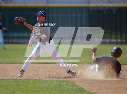 Thumbnail 1 in Millikan @ Pacifica photogallery.