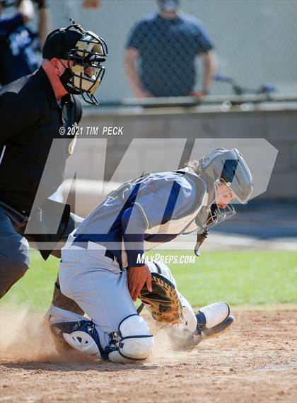 Thumbnail 1 in Millikan @ Pacifica photogallery.