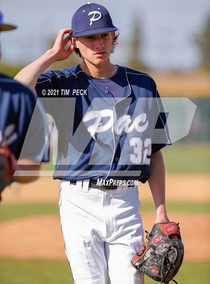 Thumbnail 1 in Millikan @ Pacifica photogallery.