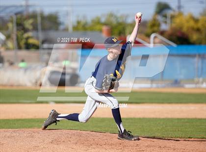 Thumbnail 1 in Millikan @ Pacifica photogallery.