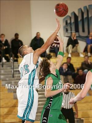 Thumbnail 2 in Sheldon vs. St. Mary's-Stockton (Hoops for the Hungry) photogallery.