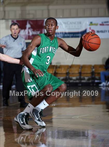Thumbnail 1 in Fort Myers vs. Sagemont (City of Palms Classic) photogallery.