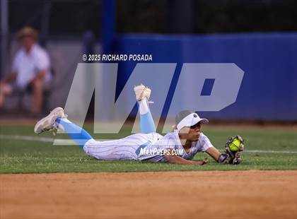 Thumbnail 2 in Buchanan vs. Clovis North (CIFCS - Division I Championship) photogallery.