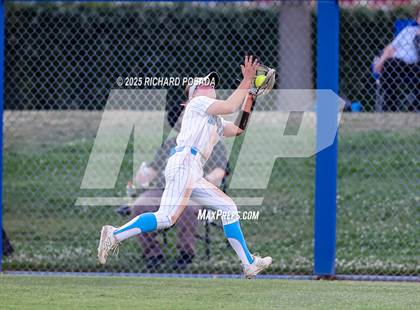 Thumbnail 3 in Buchanan vs. Clovis North (CIFCS - Division I Championship) photogallery.