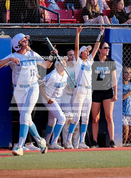 Thumbnail 1 in Buchanan vs. Clovis North (CIFCS - Division I Championship) photogallery.