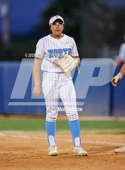 Thumbnail 2 in Buchanan vs. Clovis North (CIFCS - Division I Championship) photogallery.