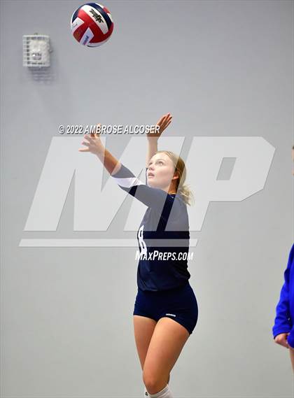 Thumbnail 2 in Episcopal vs. Concordia Lutheran (Houston Open Tournament) photogallery.