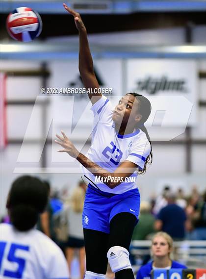 Thumbnail 1 in Episcopal vs. Concordia Lutheran (Houston Open Tournament) photogallery.