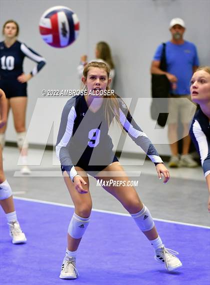 Thumbnail 2 in Episcopal vs. Concordia Lutheran (Houston Open Tournament) photogallery.