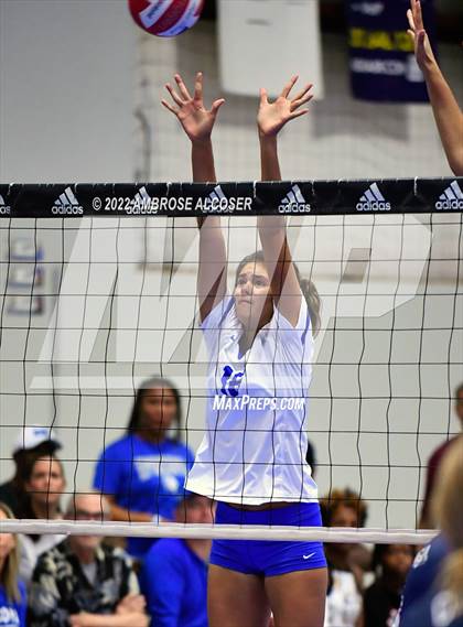 Thumbnail 2 in Episcopal vs. Concordia Lutheran (Houston Open Tournament) photogallery.
