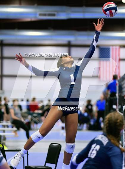 Thumbnail 3 in Episcopal vs. Concordia Lutheran (Houston Open Tournament) photogallery.