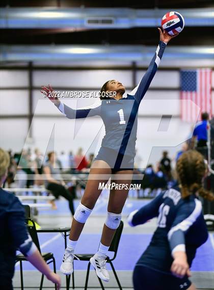 Thumbnail 2 in Episcopal vs. Concordia Lutheran (Houston Open Tournament) photogallery.