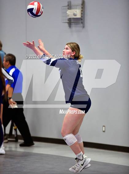 Thumbnail 2 in Episcopal vs. Concordia Lutheran (Houston Open Tournament) photogallery.