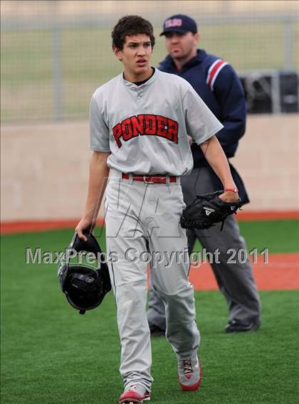 Thumbnail 1 in Van vs Ponder (Sunnyvale Tournament) photogallery.
