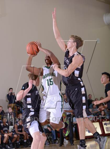 Thumbnail 3 in Palos Verdes Peninsula vs. Moreau Catholic (MaxPreps Holiday Classic) photogallery.
