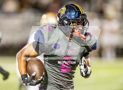 Thumbnail 1 in Western @ Haslett photogallery.