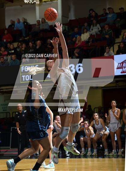 Thumbnail 2 in Ursuline vs Albertus Magnus (NYSPHSAA Class 2A Section 1 Semifinal) photogallery.