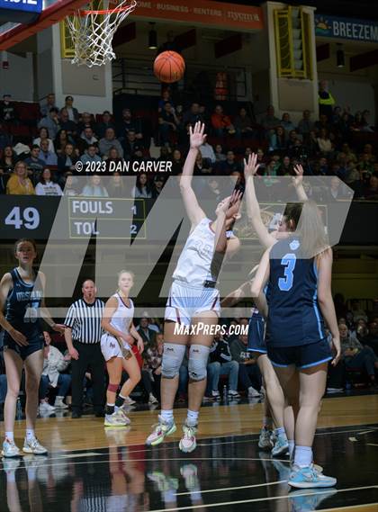 Thumbnail 2 in Ursuline vs Albertus Magnus (NYSPHSAA Class 2A Section 1 Semifinal) photogallery.