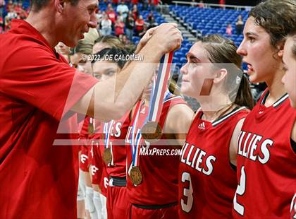 Thumbnail 1 in Brownsboro vs Fredericksburg (UIL 4A State Semifinals) photogallery.