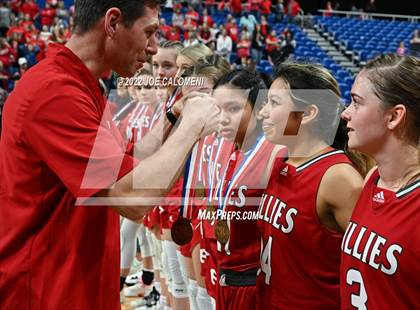 Thumbnail 2 in Brownsboro vs Fredericksburg (UIL 4A State Semifinals) photogallery.
