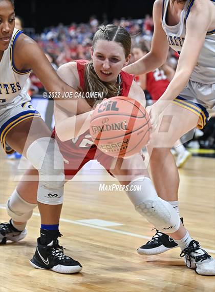 Thumbnail 3 in Brownsboro vs Fredericksburg (UIL 4A State Semifinals) photogallery.