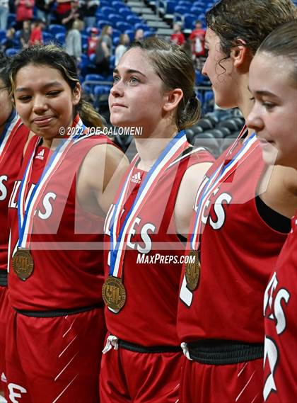 Thumbnail 1 in Brownsboro vs Fredericksburg (UIL 4A State Semifinals) photogallery.