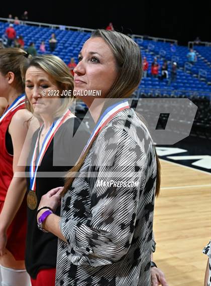 Thumbnail 3 in Brownsboro vs Fredericksburg (UIL 4A State Semifinals) photogallery.