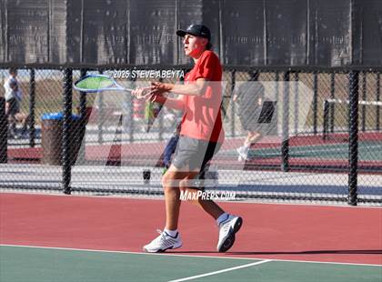 Thumbnail 1 in Fossil Ridge @ Regis Jesuit (CHSAA 5A Boys Dual Team Semifinals) photogallery.