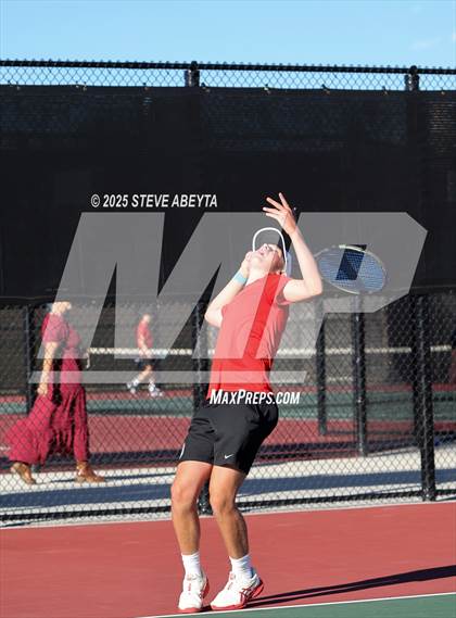 Thumbnail 2 in Fossil Ridge @ Regis Jesuit (CHSAA 5A Boys Dual Team Semifinals) photogallery.