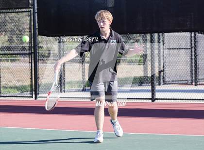 Thumbnail 3 in Fossil Ridge @ Regis Jesuit (CHSAA 5A Boys Dual Team Semifinals) photogallery.
