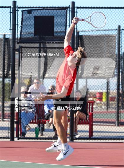 Thumbnail 1 in Fossil Ridge @ Regis Jesuit (CHSAA 5A Boys Dual Team Semifinals) photogallery.