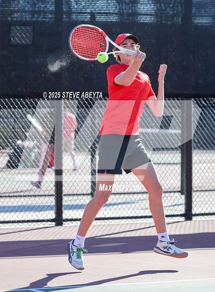 Thumbnail 3 in Fossil Ridge @ Regis Jesuit (CHSAA 5A Boys Dual Team Semifinals) photogallery.
