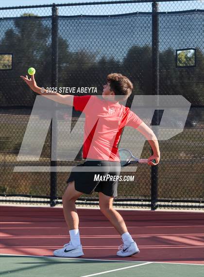 Thumbnail 1 in Fossil Ridge @ Regis Jesuit (CHSAA 5A Boys Dual Team Semifinals) photogallery.