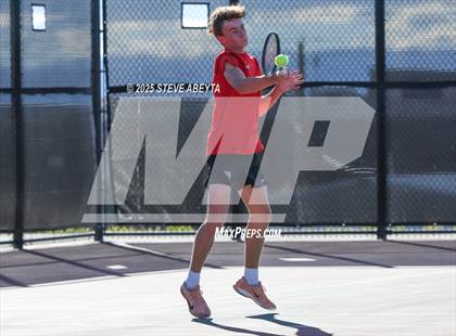 Thumbnail 1 in Fossil Ridge @ Regis Jesuit (CHSAA 5A Boys Dual Team Semifinals) photogallery.