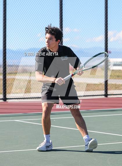 Thumbnail 2 in Fossil Ridge @ Regis Jesuit (CHSAA 5A Boys Dual Team Semifinals) photogallery.