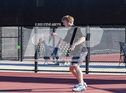 Thumbnail 1 in Fossil Ridge @ Regis Jesuit (CHSAA 5A Boys Dual Team Semifinals) photogallery.