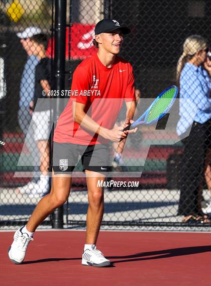 Thumbnail 2 in Fossil Ridge @ Regis Jesuit (CHSAA 5A Boys Dual Team Semifinals) photogallery.