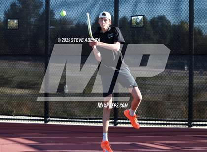 Thumbnail 1 in Fossil Ridge @ Regis Jesuit (CHSAA 5A Boys Dual Team Semifinals) photogallery.