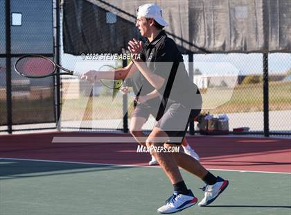 Thumbnail 2 in Fossil Ridge @ Regis Jesuit (CHSAA 5A Boys Dual Team Semifinals) photogallery.