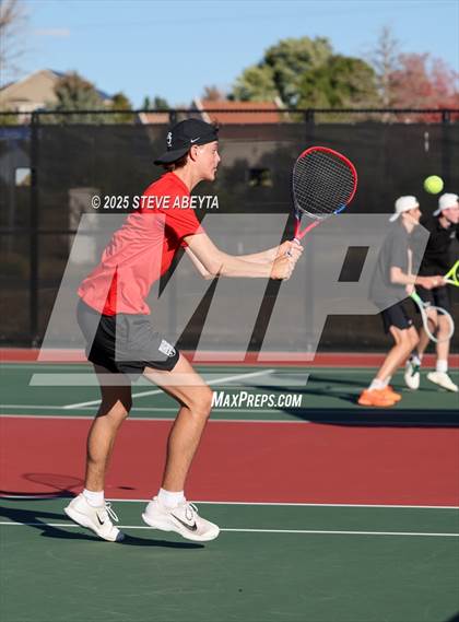 Thumbnail 1 in Fossil Ridge @ Regis Jesuit (CHSAA 5A Boys Dual Team Semifinals) photogallery.