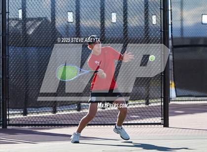 Thumbnail 1 in Fossil Ridge @ Regis Jesuit (CHSAA 5A Boys Dual Team Semifinals) photogallery.